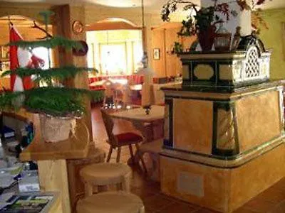 阿尔菲霍夫博马特酒店 格施尼茨