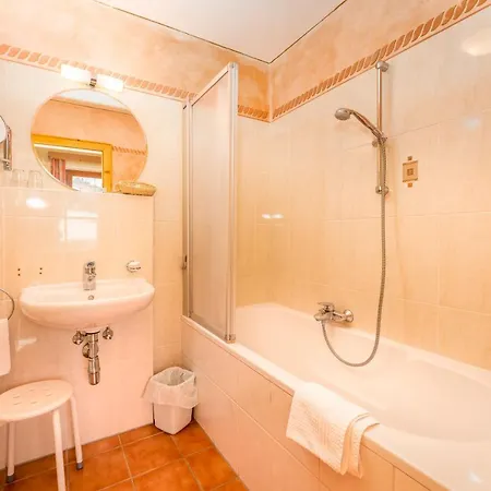 阿尔菲霍夫博马特酒店