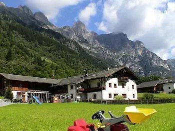 阿尔菲霍夫博马特酒店 4*